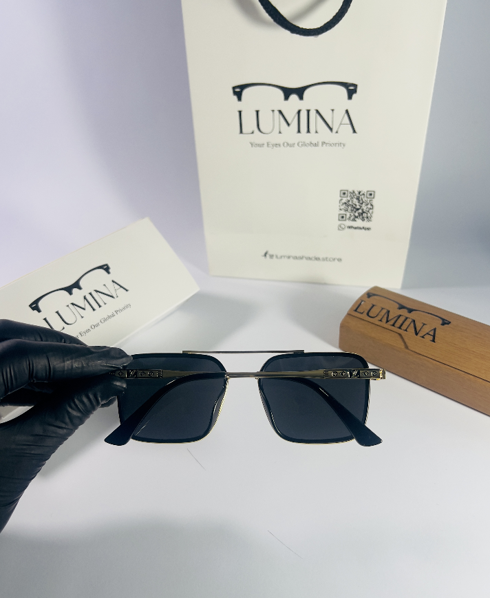 Louis Vuitton Shark Gold Black